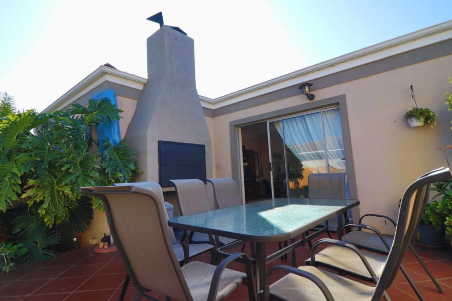 3 Bedroom Property for Sale in Parklands Western Cape